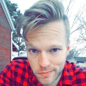 Meet your Posher, Adam